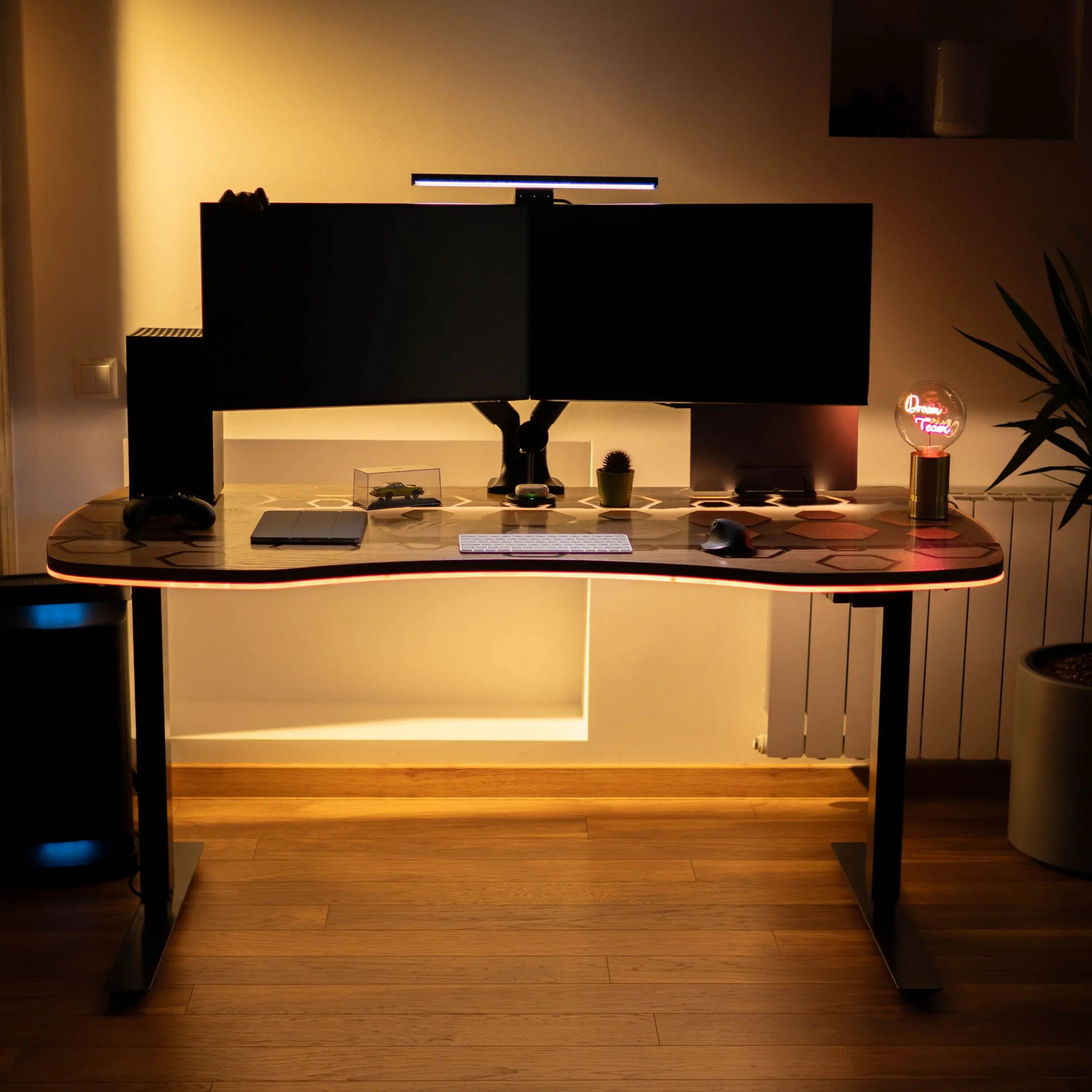 luxury-epoxy-desk-5